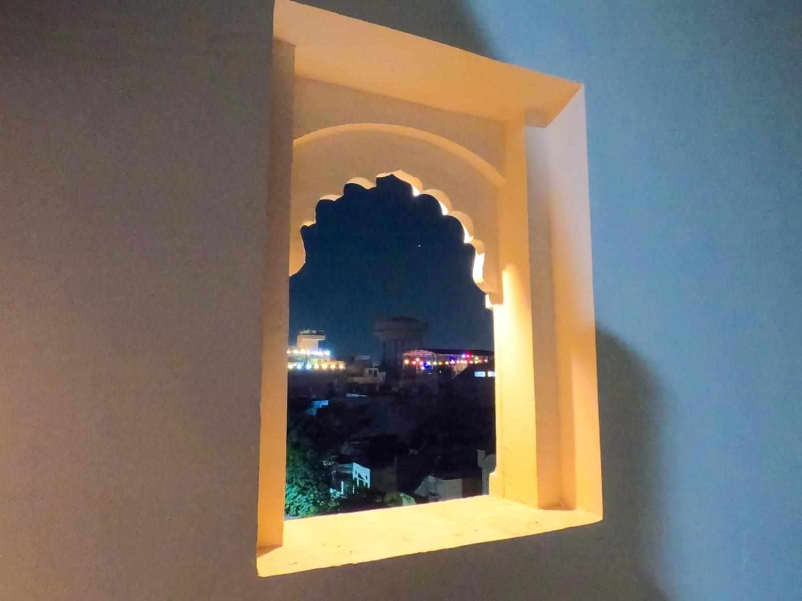 The Taj Vista Agra- Walking Distance To Taj Mahal Hotel Agra  Eksteriør billede